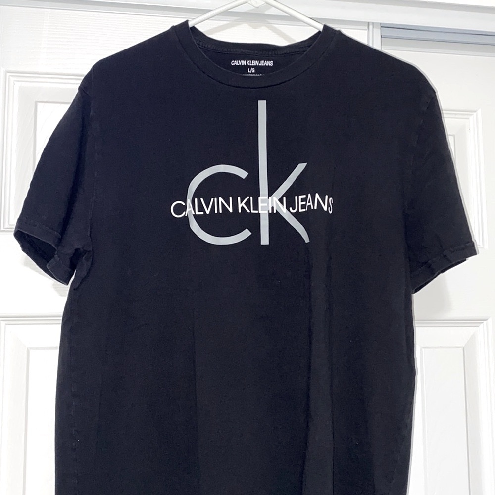 Calvin Klein t shirt